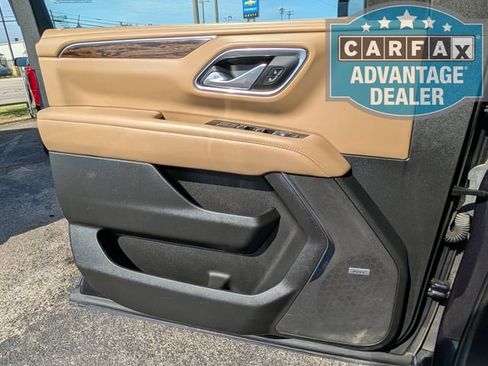 Used 2024 Chevrolet Tahoe Premier AWD/4WD image 15