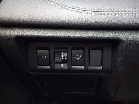 Used 2021 Subaru Outback Limited XT image 19