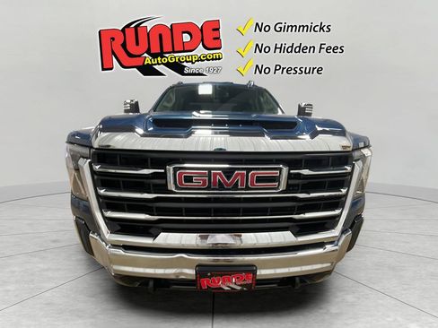 Used 2024 GMC Sierra 2500 SLT w/ SLT Convenience Package AWD/4WD image 8