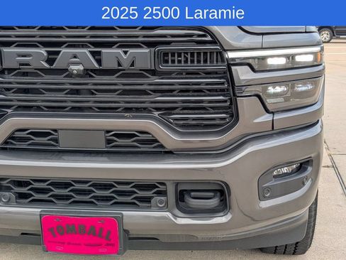 New 2025 RAM 2500 Laramie AWD/4WD image 9