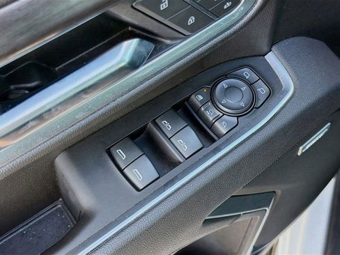 Used 2025 Chevrolet Silverado 2500 LTZ w/ LTZ Convenience Package image 24