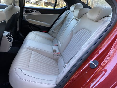 Used 2022 Genesis G70 2.0T w/ Prestige Package image 36