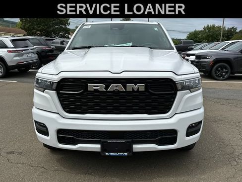 Used 2025 RAM 1500 4x4 Crew Cab image 6