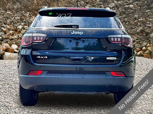 Used 2018 Jeep Compass Latitude AWD/4WD image 4