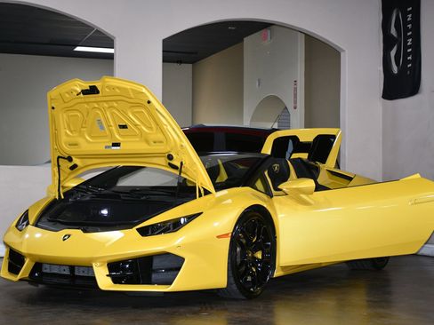 Used 2018 Lamborghini Huracan LP 580-2 image 89