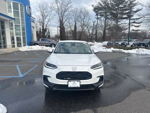 Certified 2023 Honda HR-V LX image 3