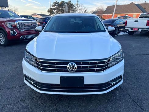 Used 2019 Volkswagen Passat 2.0T Wolfsburg w/ Wheels & Sunroof Package image 3