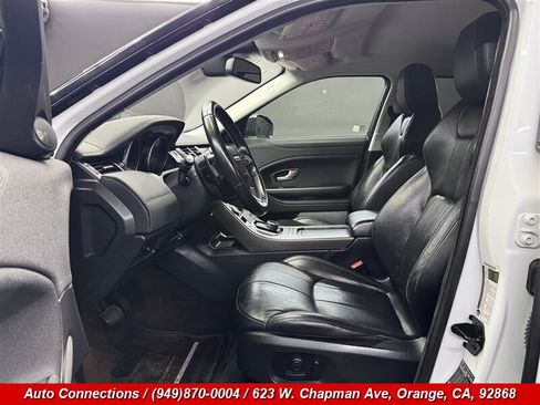 Used 2018 Land Rover Range Rover Evoque SE AWD/4WD image 6