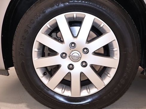 Used 2016 Chrysler Town & Country Touring w/ Driver Convenience Group FWD image 38