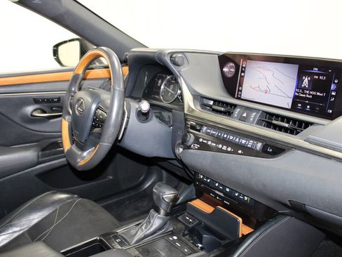 Used 2020 Lexus ES 350 350 Luxury image 29