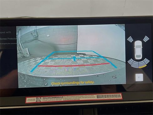 New 2025 Toyota Prius Plug-In Hybrid image 25