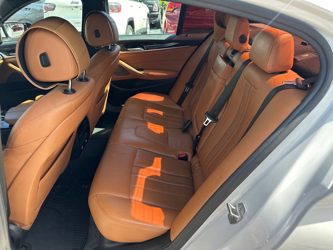 Used 2019 BMW 540i xDrive w/ M Sport Package AWD/4WD image 25