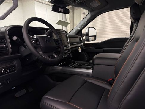 New 2026 Ford F250 Lariat w/ Lariat Premium Package image 6