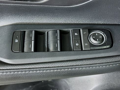 Used 2025 Toyota Grand Highlander FWD image 15