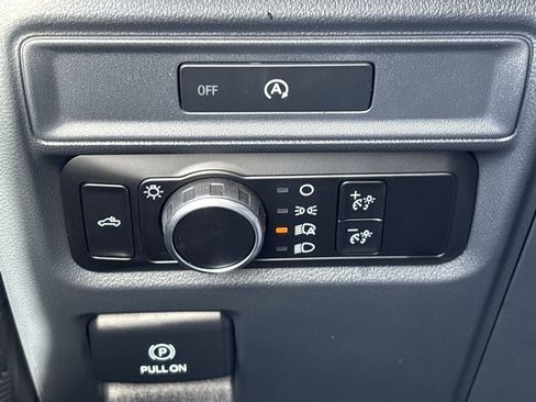 Used 2025 Ford F150 STX image 25