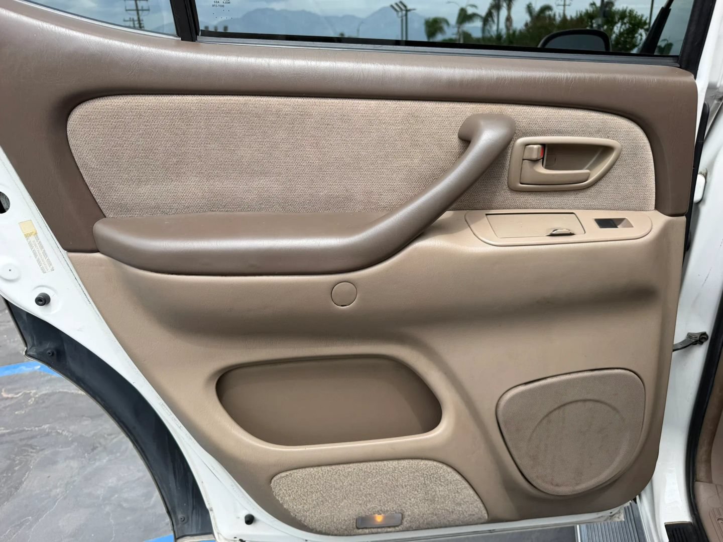 Used 2004 Toyota Sequoia SR5 RWD image 12