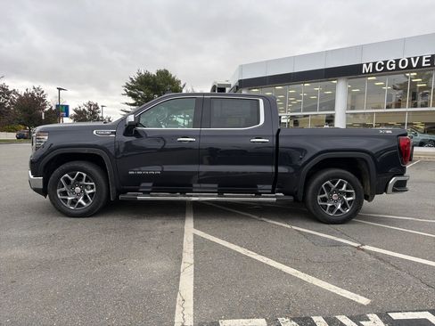 New 2026 GMC Sierra 1500 SLT w/ SLT Premium Package image 2
