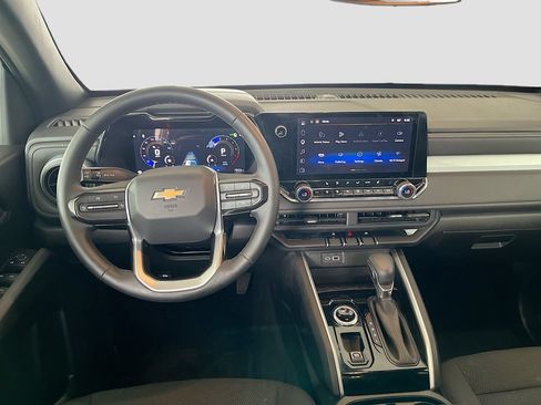 Used 2025 Chevrolet Colorado LT w/ Advanced Trailering Package AWD/4WD image 22