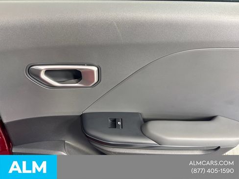 Used 2025 Kia K4 FWD image 19