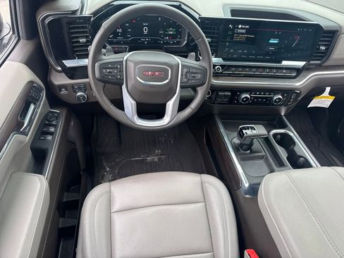 Used 2024 GMC Sierra 1500 SLT w/ SLT Premium Plus Package image 18