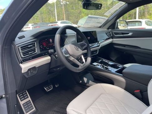 New 2026 Volkswagen Atlas Cross Sport SEL Premium R-Line AWD/4WD image 6