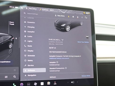 Used 2024 Tesla Model Y Long Range image 25