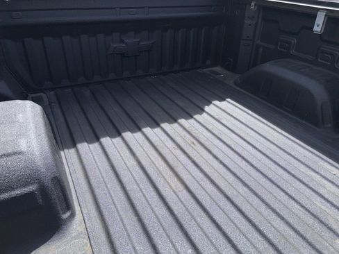 Used 2025 Chevrolet Silverado 1500 LT image 7