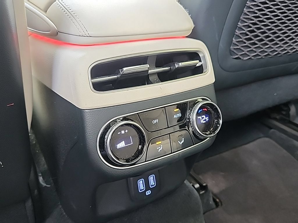 Used 2025 Genesis Electrified GV70 AWD/4WD image 27