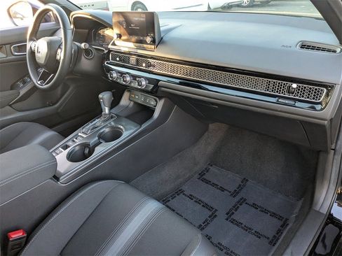 Used 2025 Honda Civic Sport image 30