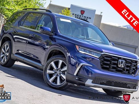 Used 2025 Honda Pilot Elite image 1