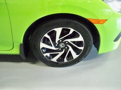 Used 2018 Honda Civic LX image 9