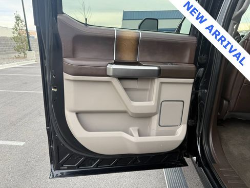 Used 2018 Ford F250 Platinum w/ Platinum Ultimate Package image 45