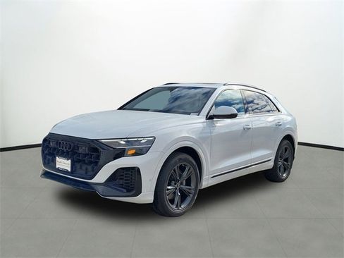 New 2026 Audi Q8 Premium image 1