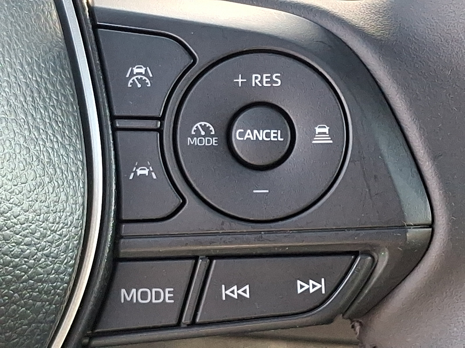 Certified 2026 Toyota Corolla XSE FWD image 24
