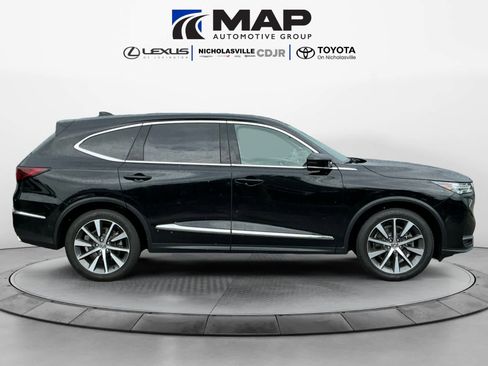 Used 2025 Acura MDX SH-AWD w/ Technology Package image 6