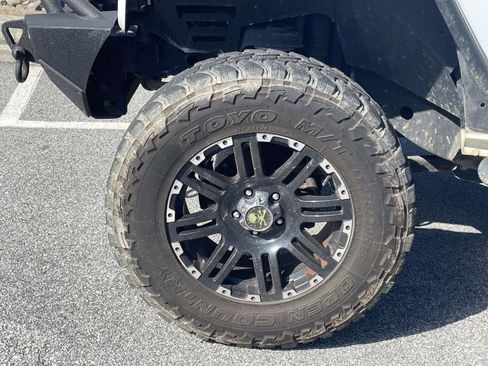 Used 2015 Jeep Wrangler Unlimited Sport w/ Connectivity Group image 8