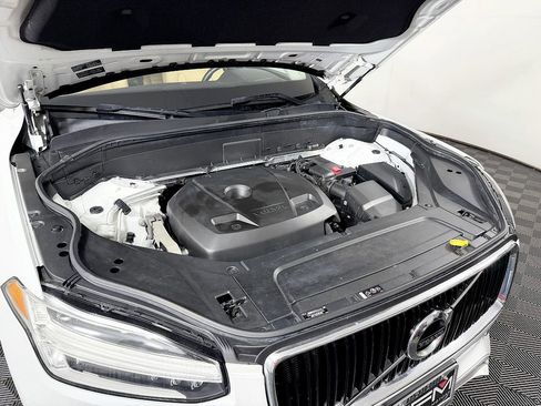 Used 2016 Volvo XC90 T6 Momentum w/ Protection Package Plus AWD/4WD image 22