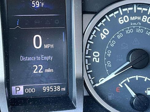 Used 2019 Toyota Tacoma SR5 image 22