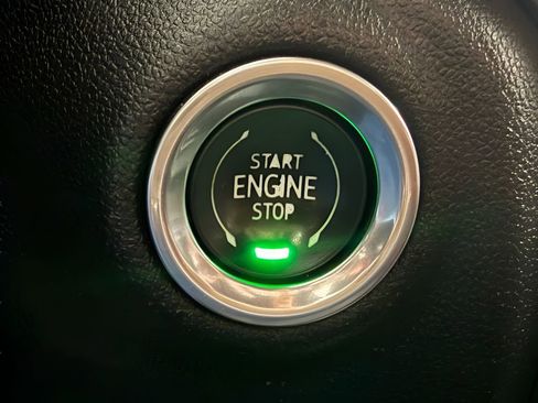 Used 2023 Chevrolet Silverado 1500 Custom image 21