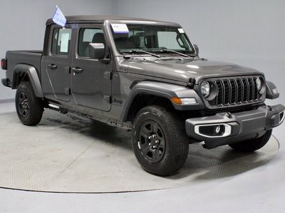 Used 2024 Jeep Gladiator Sport