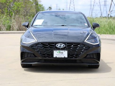 Used 2021 Hyundai Sonata Limited FWD image 2