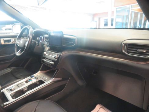 Used 2020 Ford Explorer Limited AWD/4WD image 28