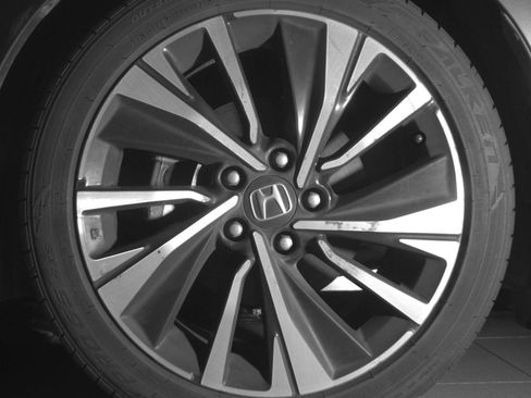 Used 2016 Honda Accord EX-L image 9