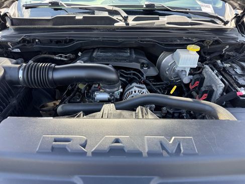 Used 2022 RAM 1500 Big Horn AWD/4WD image 18
