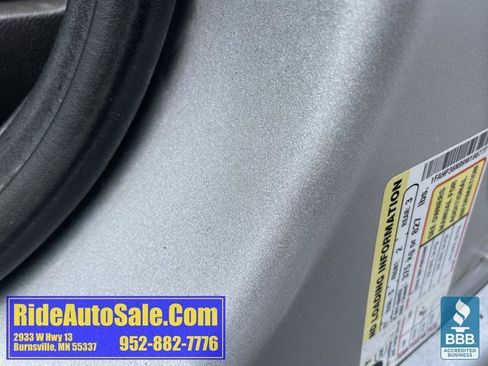 Used 2009 Ford Focus SES FWD image 30