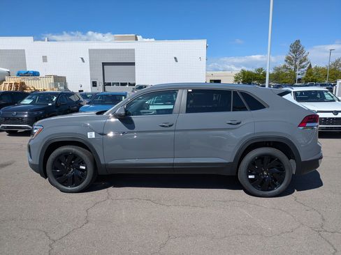 New 2026 Volkswagen Atlas Cross Sport SE AWD/4WD image 9