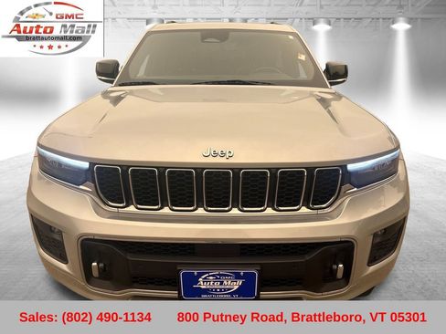Used 2021 Jeep Grand Cherokee L Overland w/ Luxury Tech Group IV AWD/4WD image 10