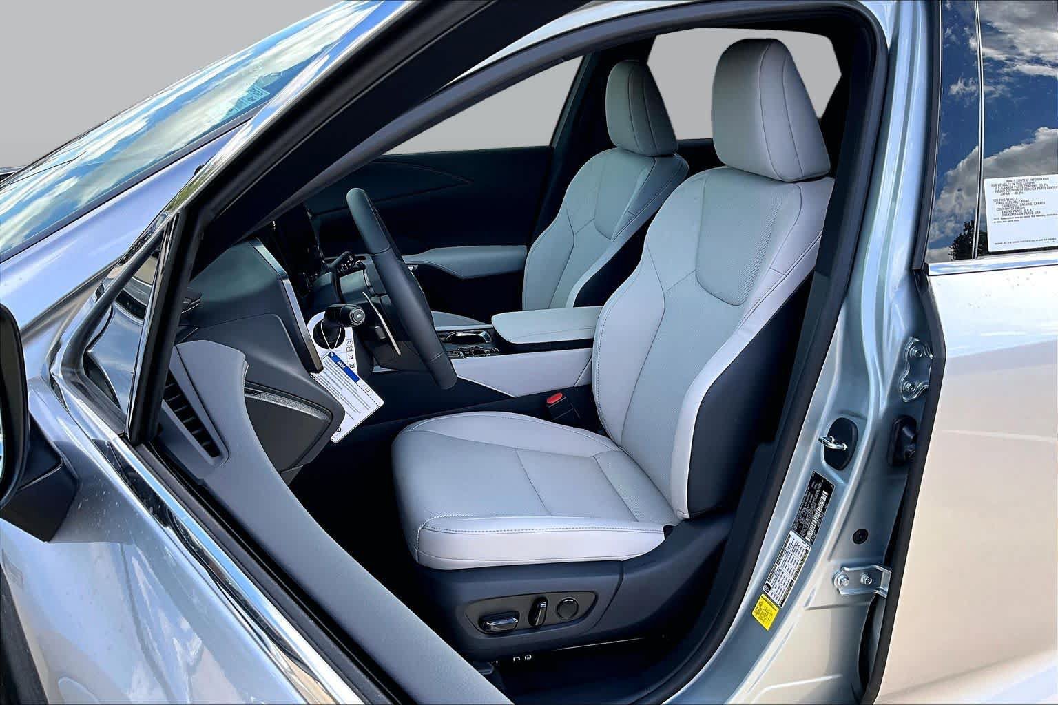 New 2026 Lexus RX 350 F Sport AWD/4WD image 9