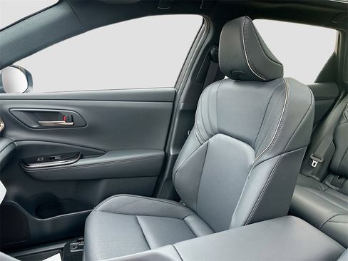 New 2025 Toyota Crown Signia image 24