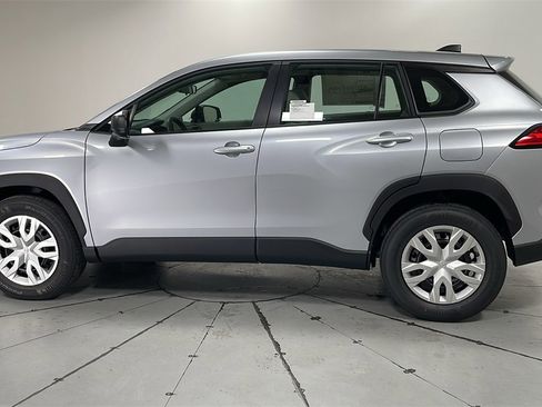 New 2025 Toyota Corolla Cross L image 8